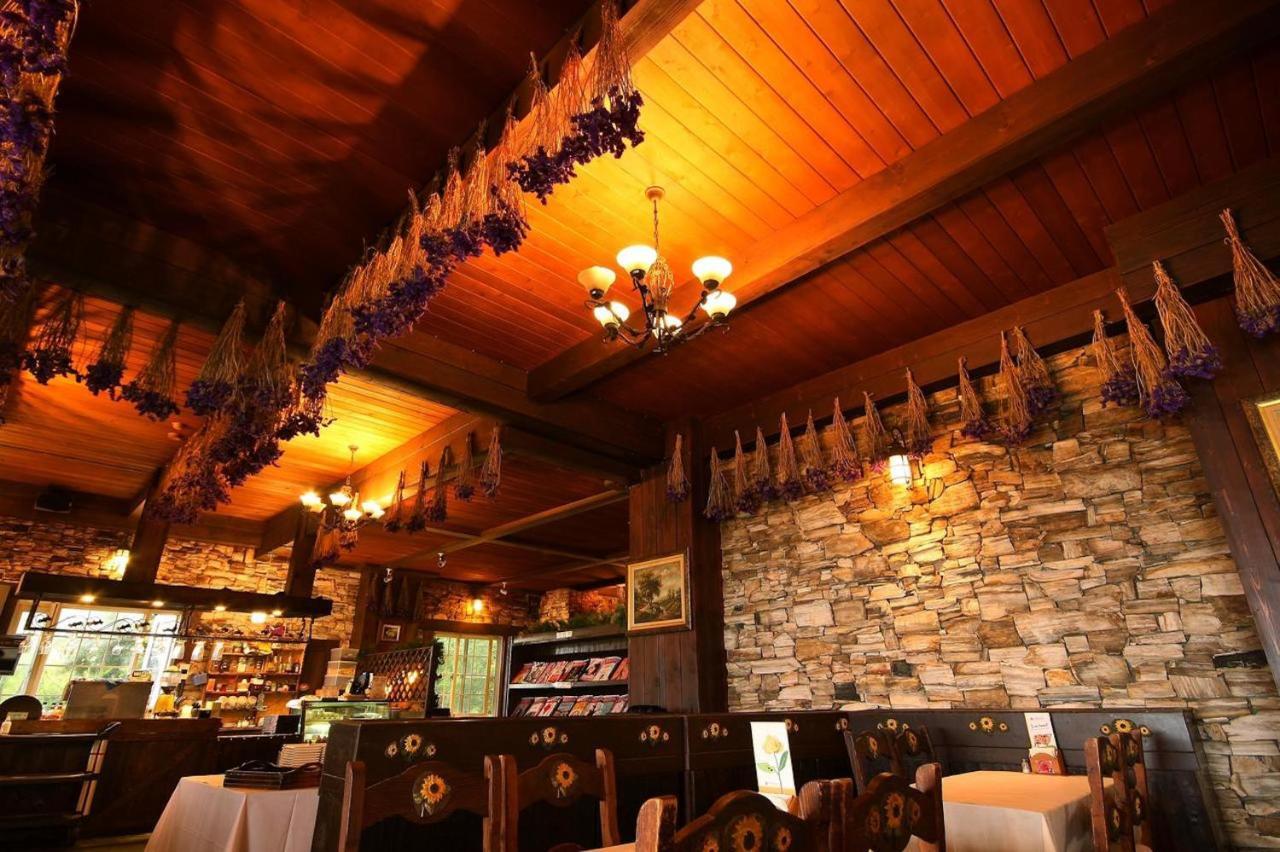 Provence Rose Lodge Renai Exterior photo