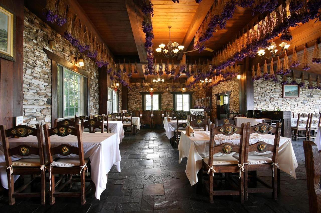 Provence Rose Lodge Renai Exterior photo