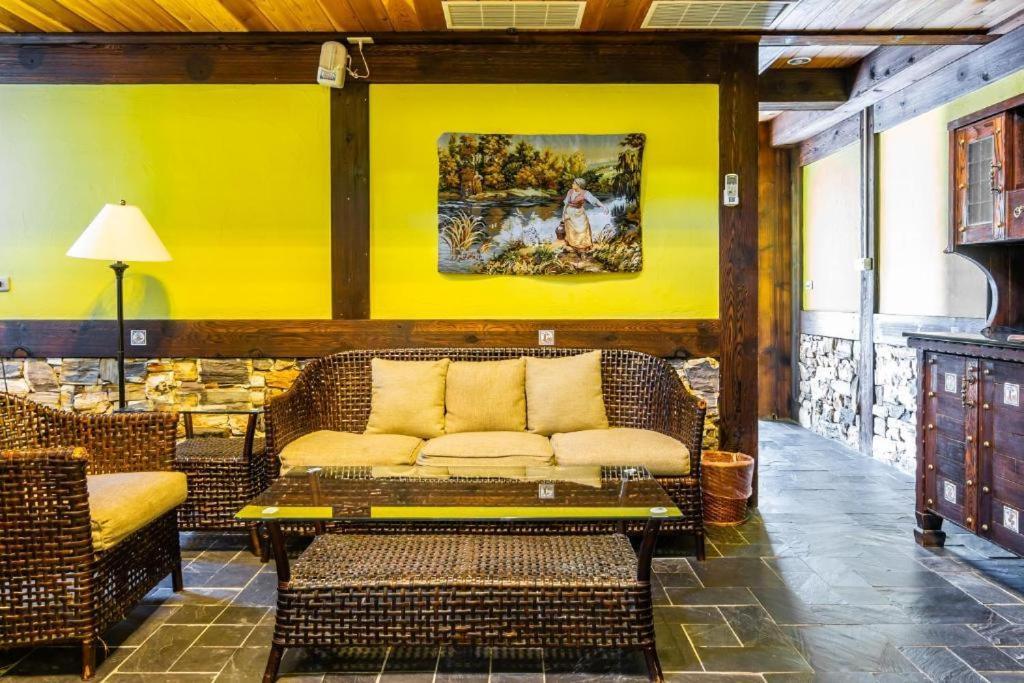 Provence Rose Lodge Renai Exterior photo